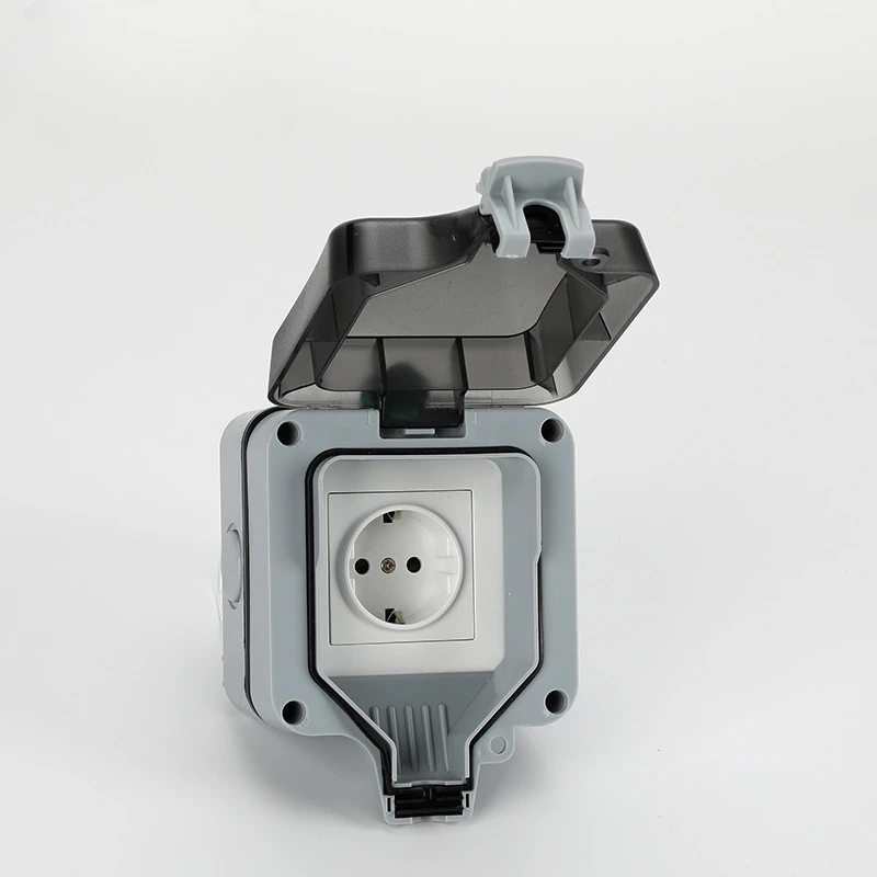 Enchufes impermeables de pared - Outdoor Power Port reseña y precio